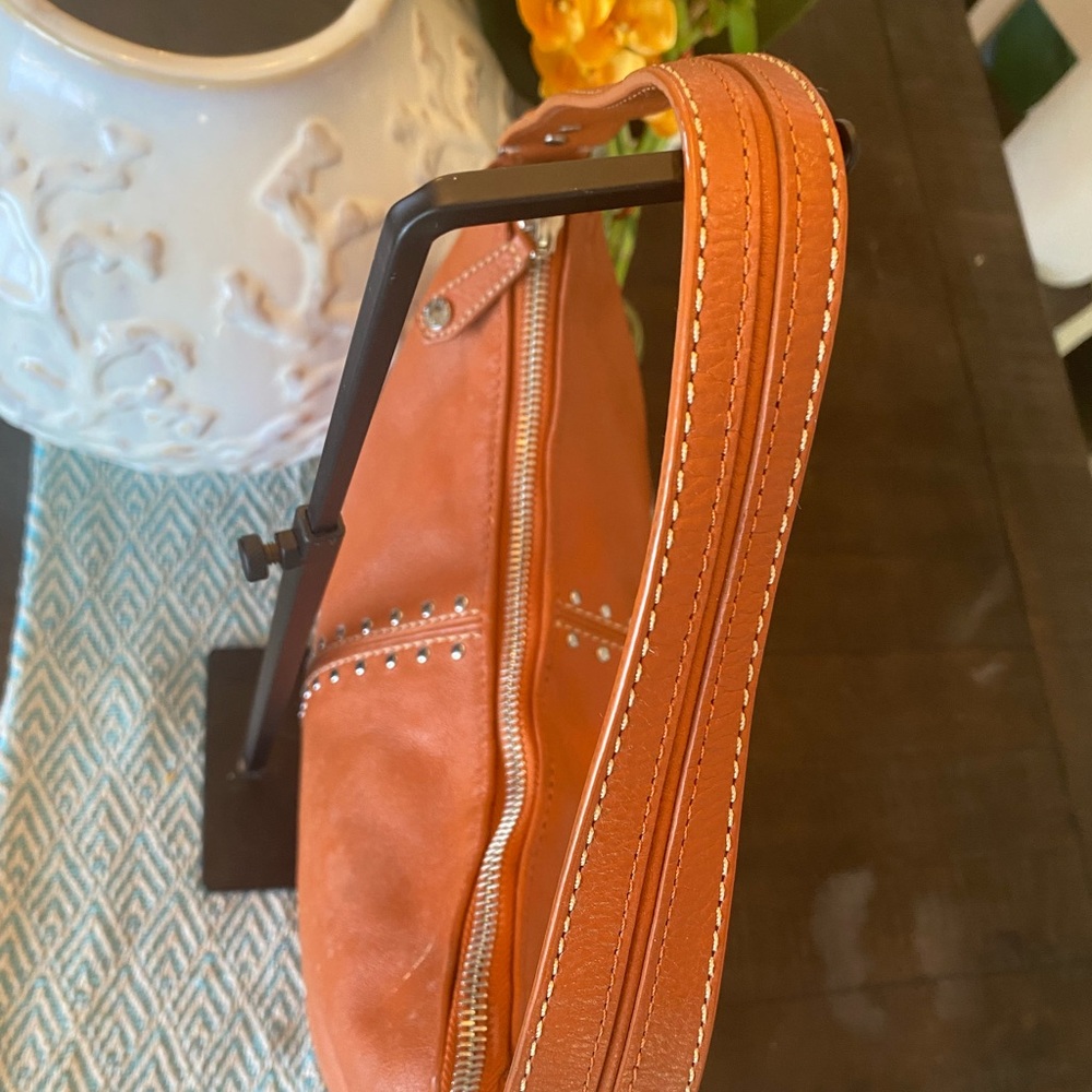 Michael Kors Bag (Burnt Tan) w/ Silver Hardware. - Picture 9 of 10
